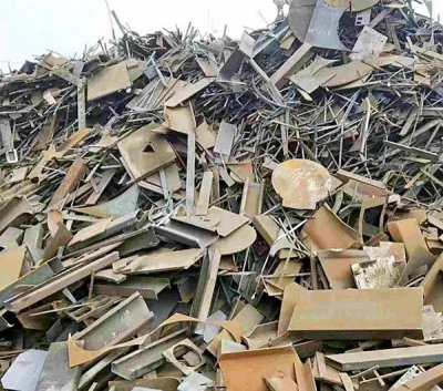 废铁回收